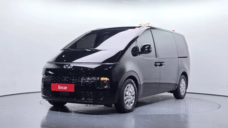 Hyundai Staria