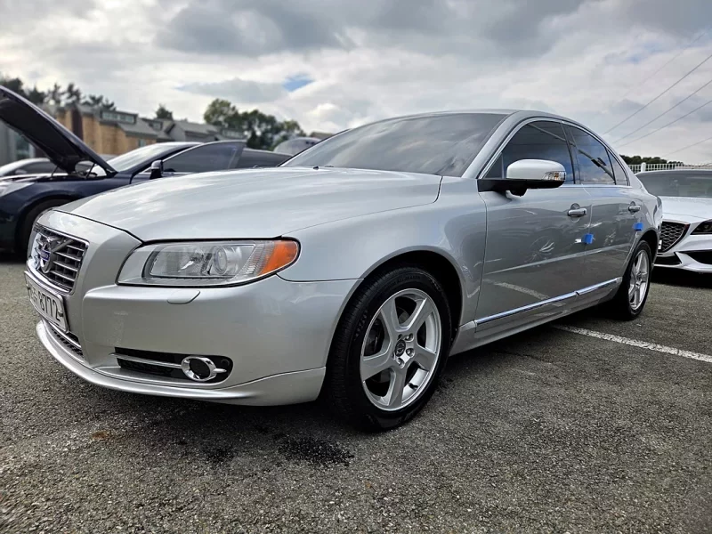 Volvo S80