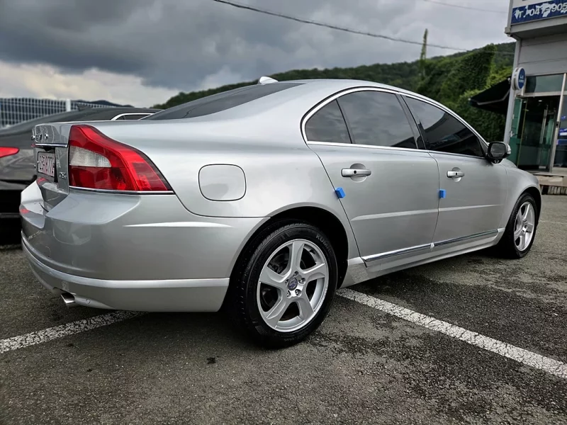 Volvo S80