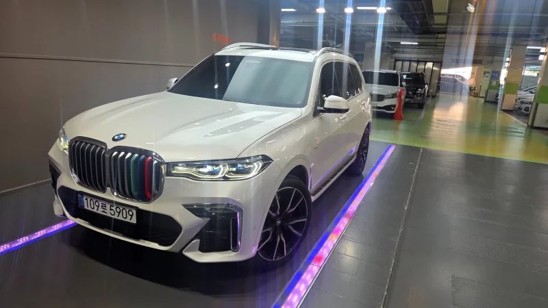 BMW X7