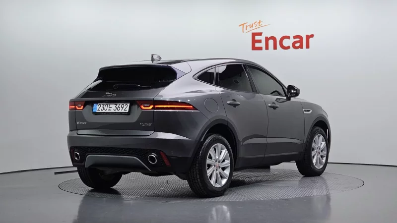 Jaguar E-PACE