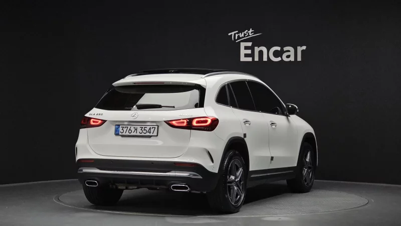 Mercedes-Benz GLA-Class