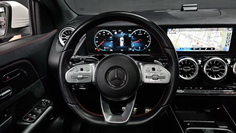 Mercedes-Benz GLA-Class