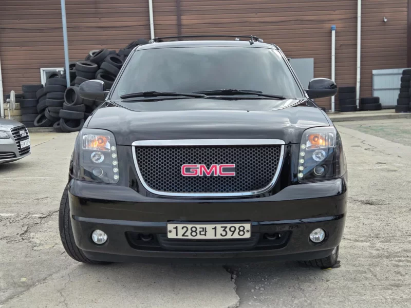GMC YUKON