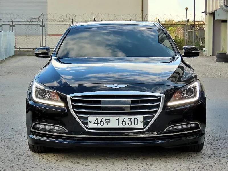 Hyundai Genesis