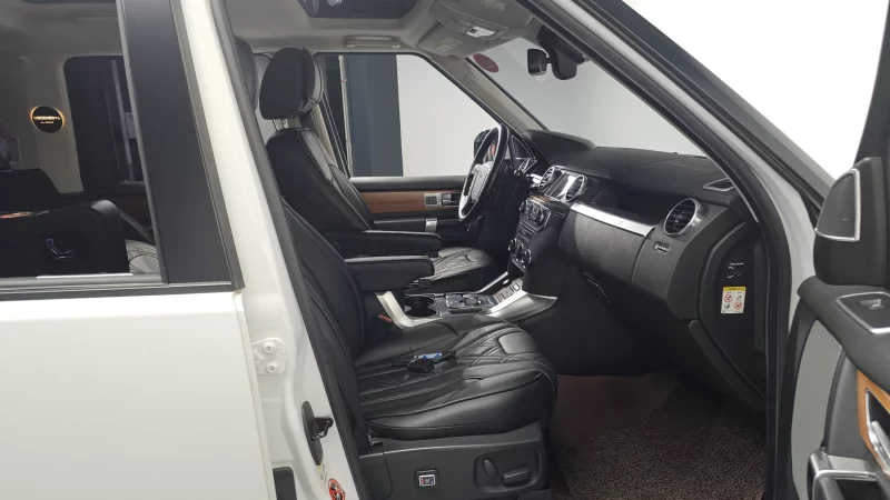 Land Rover DISCOVERY