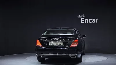 Genesis EQ900