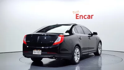Lincoln MKS