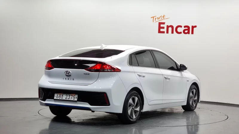 Hyundai Ioniq