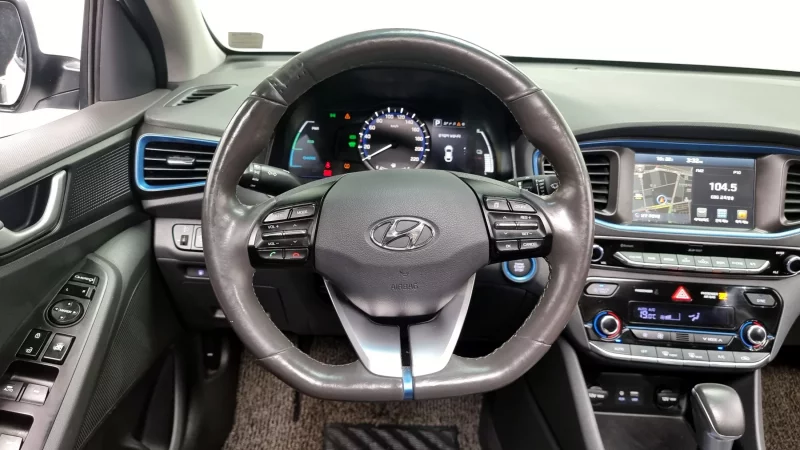 Hyundai Ioniq