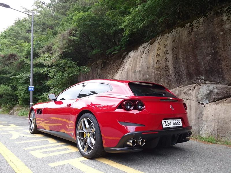 Ferrari GTC4 Lusso