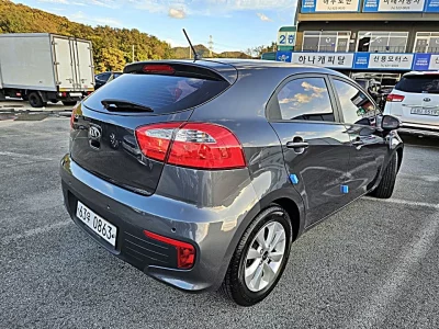 Kia pride