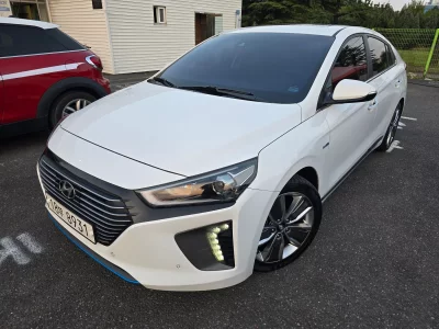 Hyundai Ioniq