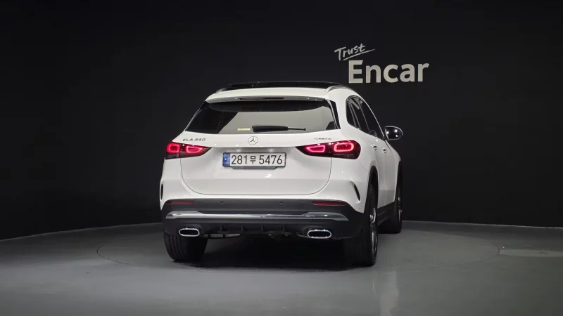 Mercedes-Benz GLA-Class