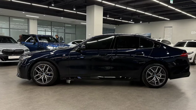 BMW 5-Series