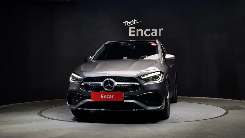 Mercedes-Benz GLA-Class