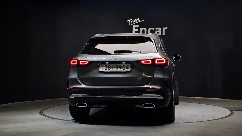 Mercedes-Benz GLA-Class