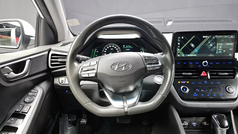 Hyundai Ioniq