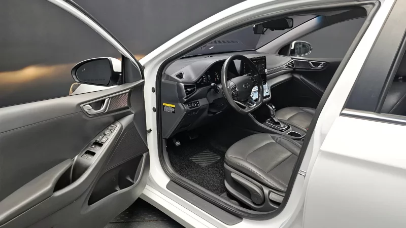Hyundai Ioniq