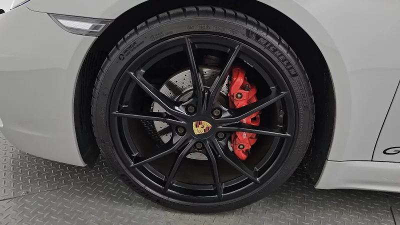Porsche 718