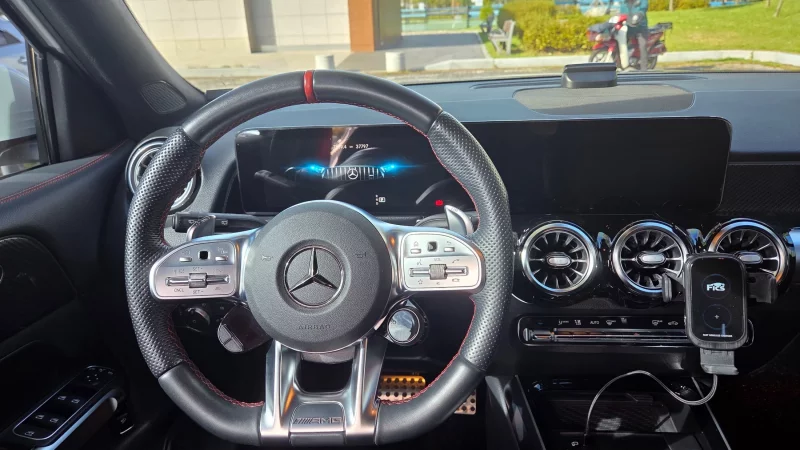 Mercedes-Benz GLB-Class