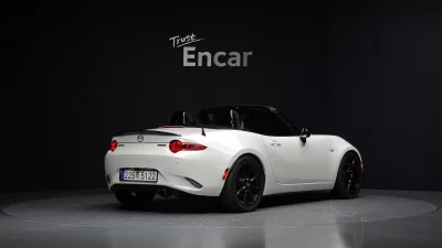 Mazda MX-5 Miata