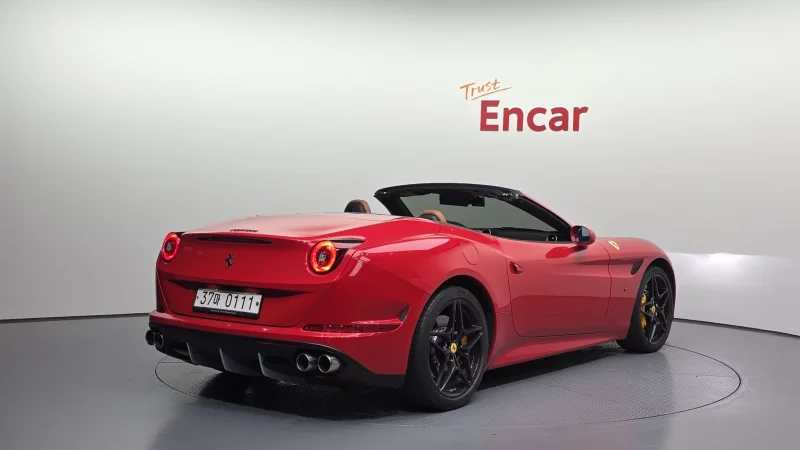 Ferrari CALIFORNIA