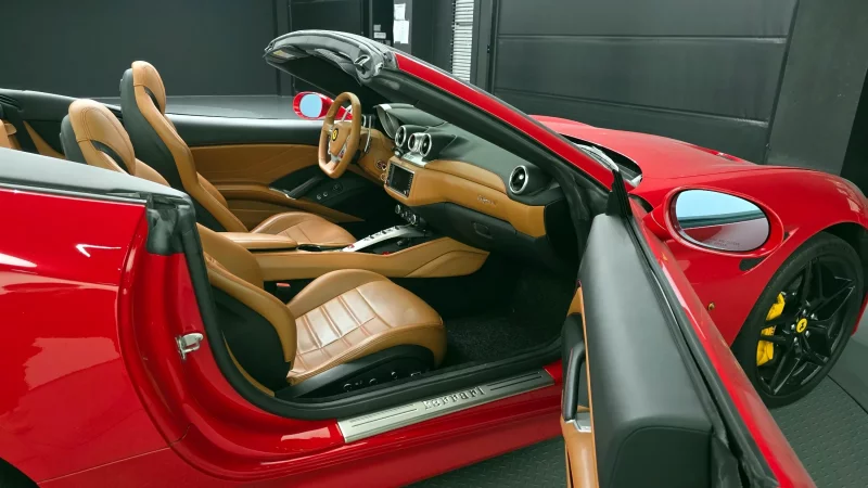 Ferrari CALIFORNIA