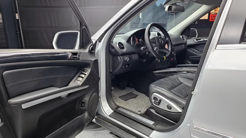 Mercedes-Benz M-class
