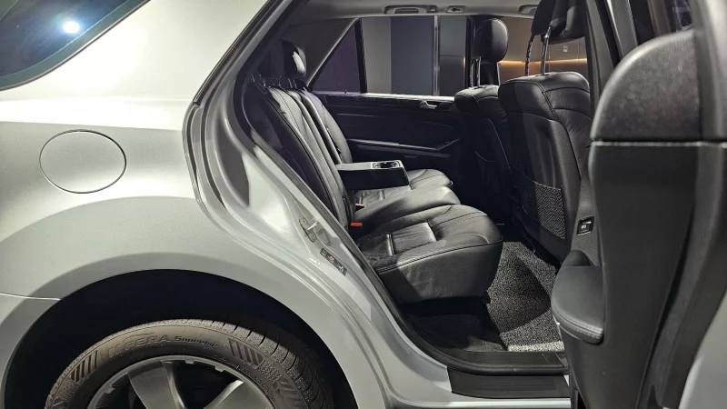 Mercedes-Benz M-class