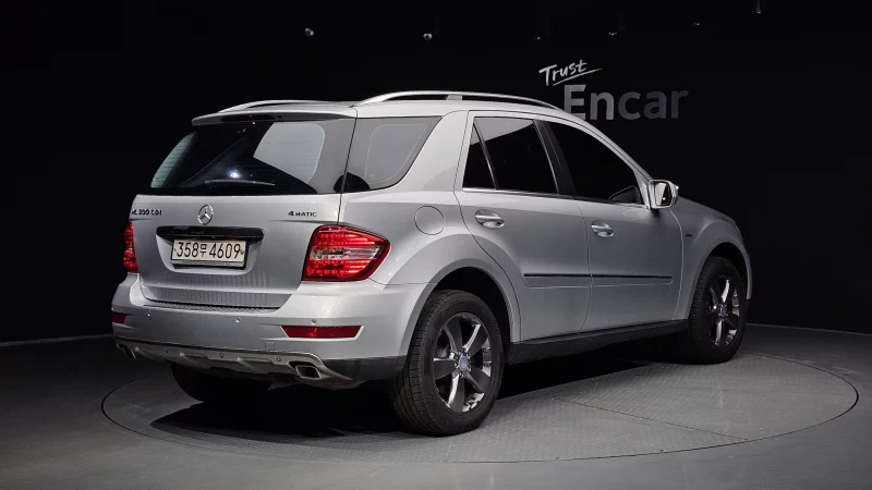 Mercedes-Benz M-class
