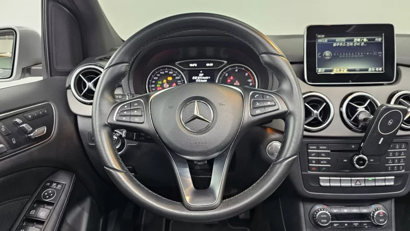 Mercedes-Benz B-Class