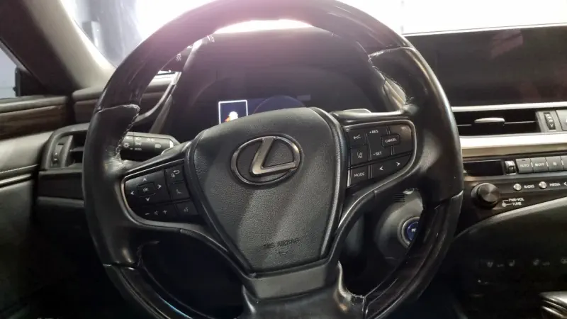 Lexus ES300h