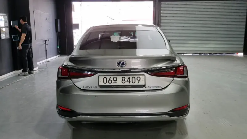 Lexus ES300h