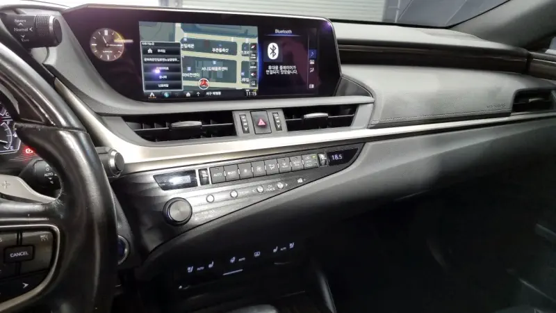 Lexus ES300h