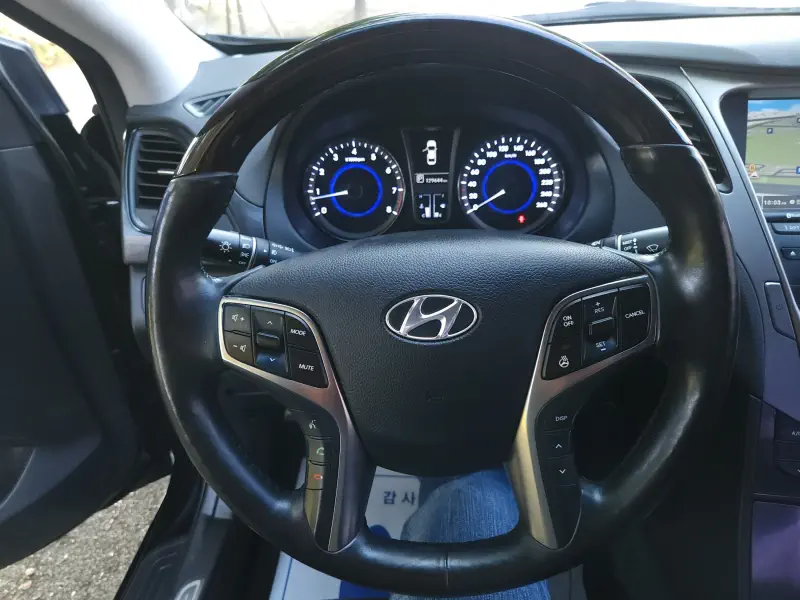 Hyundai Grandeur