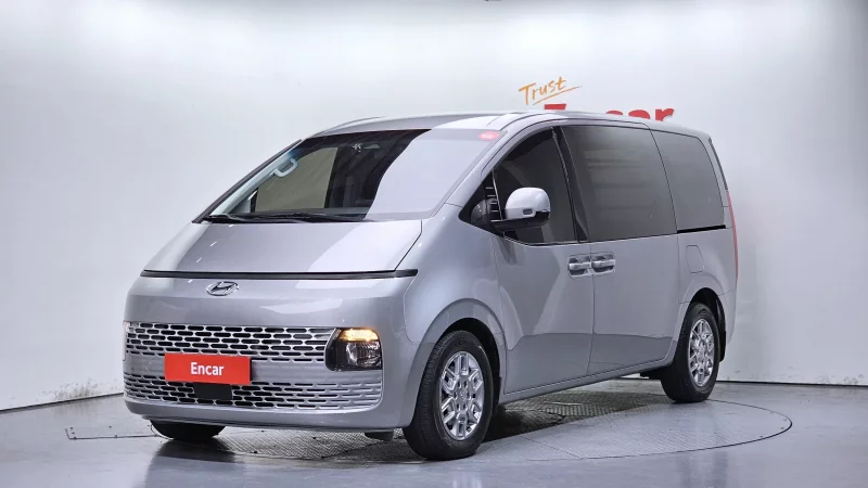 Hyundai Staria