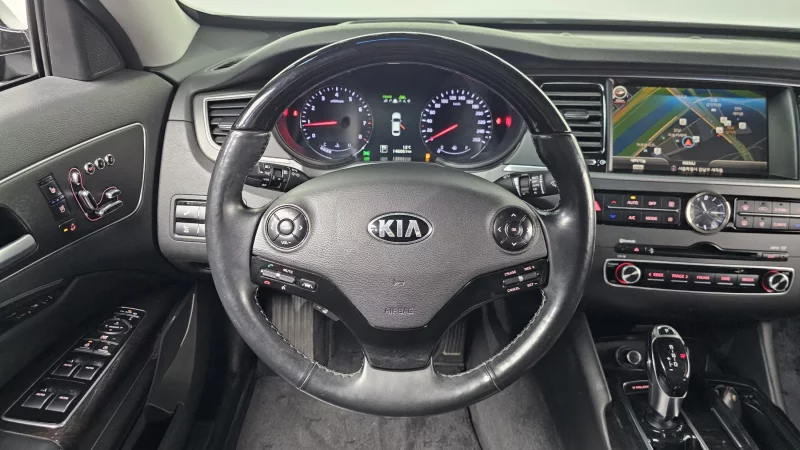 Kia K9