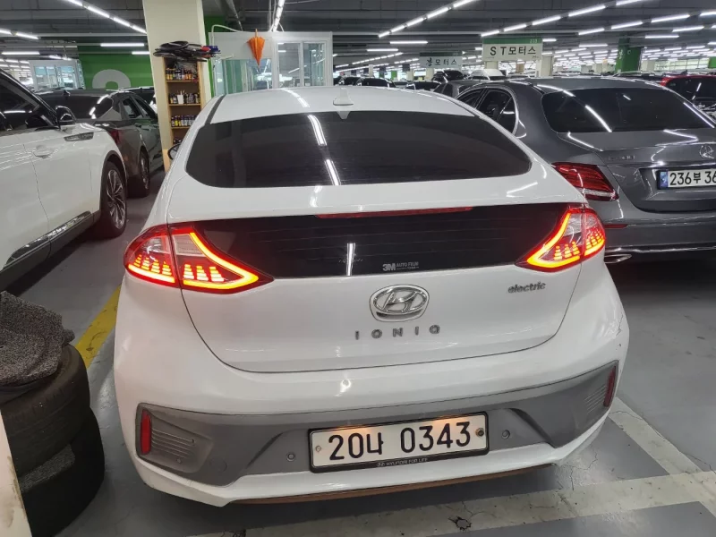 Hyundai Ioniq
