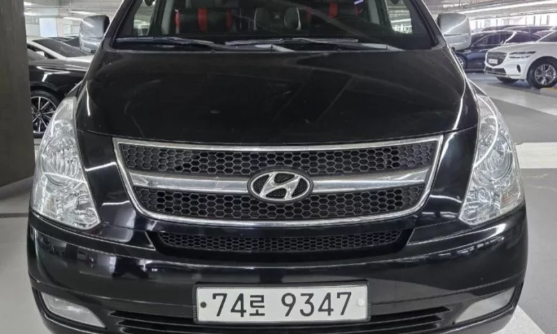 Hyundai Starex