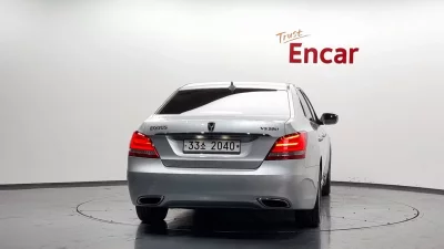 Hyundai Equus