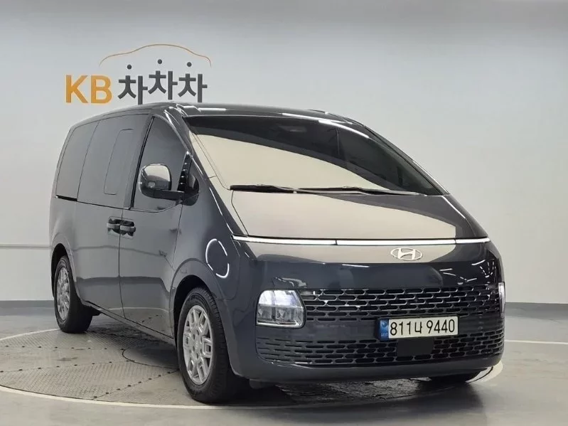 Hyundai Staria