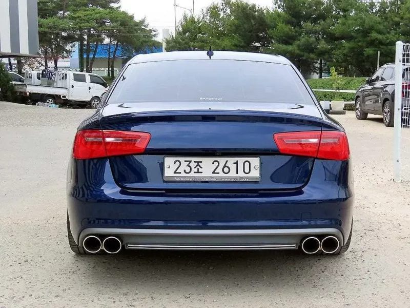 Audi S6