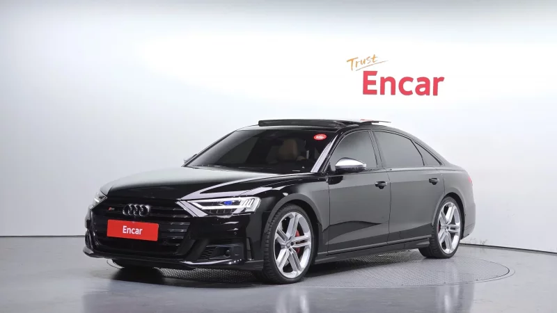 Audi S8