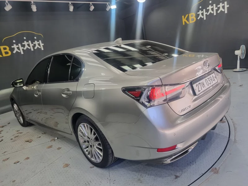 Lexus GS