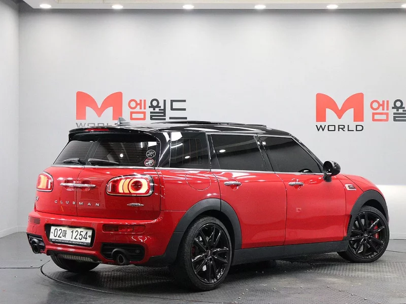 MINI Clubman