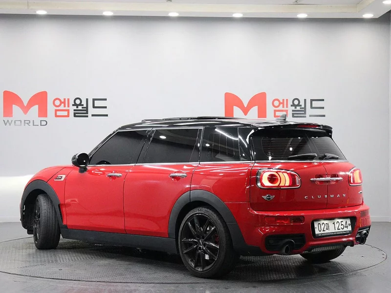MINI Clubman
