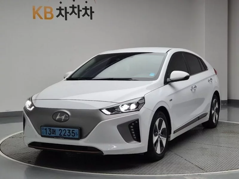Hyundai Ioniq