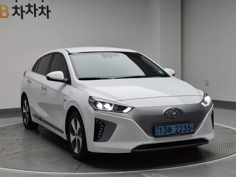 Hyundai Ioniq