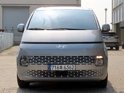 Hyundai Staria